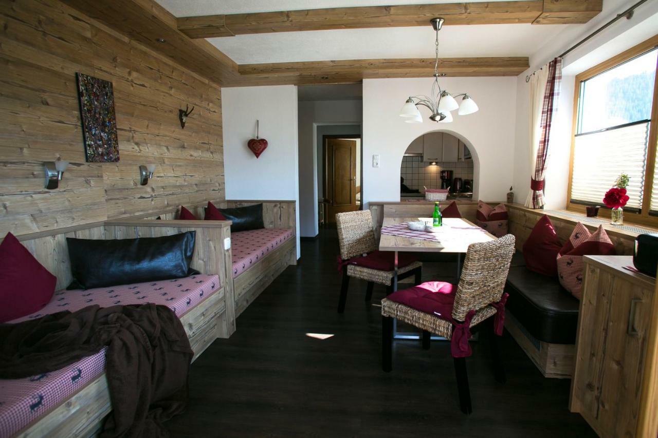 Alpen Apartments Austria Berwang Exterior photo